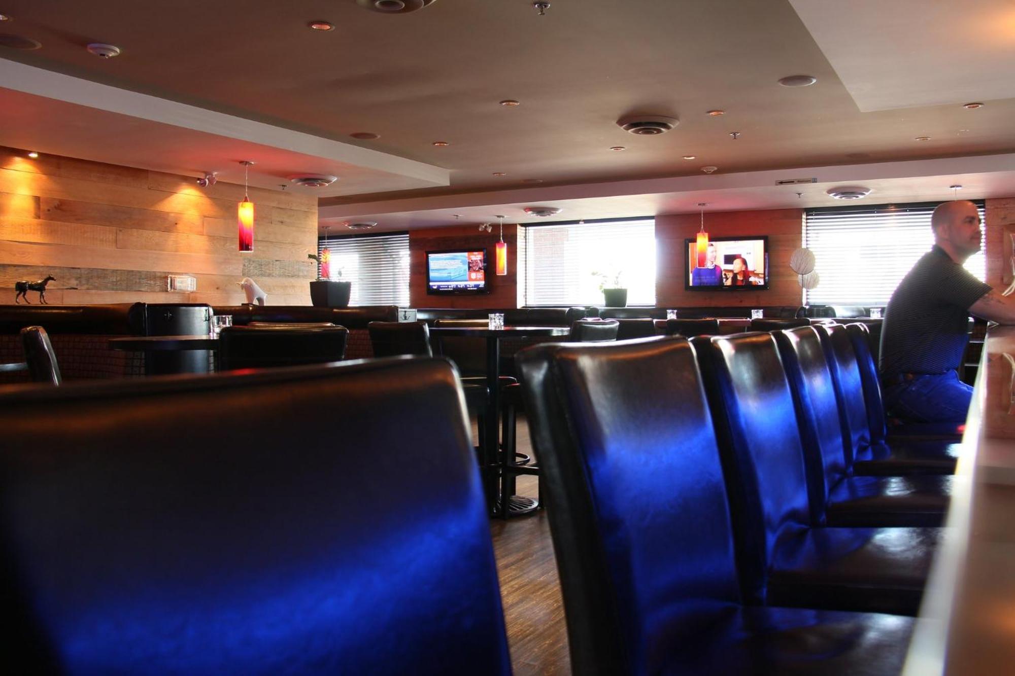 Holiday Inn Hotel & Suites Surrey East - Cloverdale By Ihg Экстерьер фото