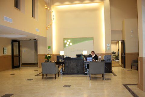 Holiday Inn Hotel & Suites Surrey East - Cloverdale By Ihg Интерьер фото
